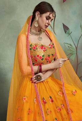 YELLOW THREAD AND SEQUINS EMBROIDERED NET SEMI STITCHED PARTY WEAR BRIDAL LEHENGA CHOLI DUPATTA 4