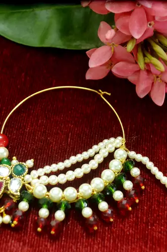 Gold kundan nath or nathni or naath with one pearl line nose-ring