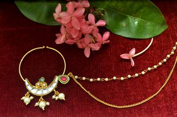 Gold kundan nath or nathni or naath with one pearl line nose-ring with meenakari work 1