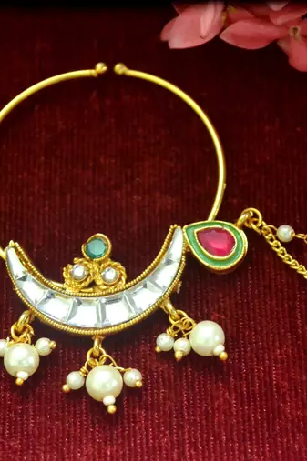 Gold kundan nath or nathni or naath with one pearl line nose-ring with meenakari work