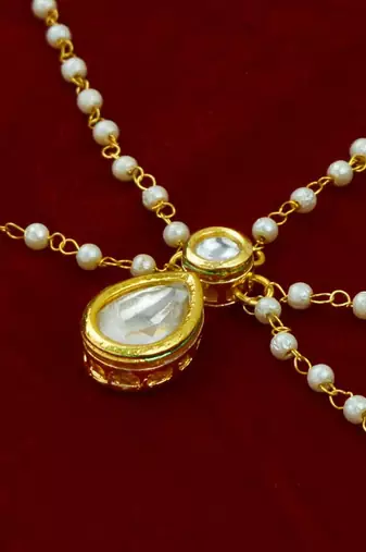 Kundan stone gold pated pearl chain maang tikka