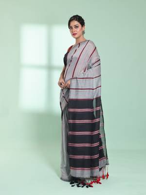Grey patli pallu cotton saree with stripes design 2