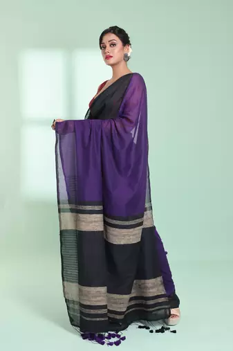 Black patli pallu cotton saree with texture design