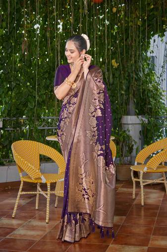 Banarasi Woven Purple Saree With Heavy Jacquard Work Saree With Blouse Piece