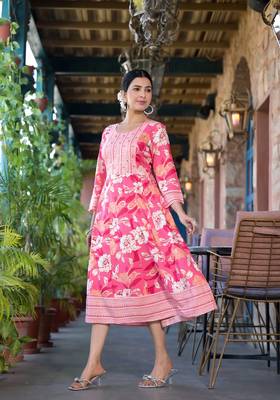 Pink peach floral print mirror embroidery work drawtring with fabric tassel rayon stiched kurta 2