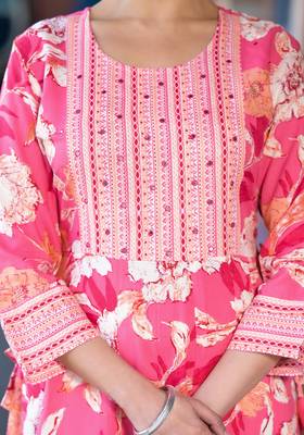 Pink peach floral print mirror embroidery work drawtring with fabric tassel rayon stiched kurta 4