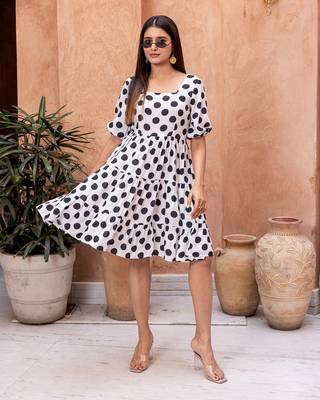 Beautiful white colour girlish kurti with smart dots printed trendy cool looks 1
