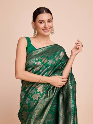 Green Weaving Copper zari Handloom silk blend Ethnic Ceremonial Saree Rich Looks 3