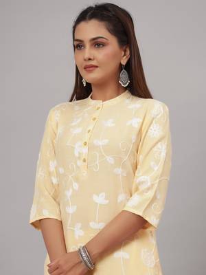 Embroidered Cotton Straight Kurta with Trousers 4
