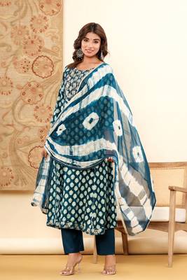 Women's embroidered green mirror work anarkali kurta, pant with dupatta 1