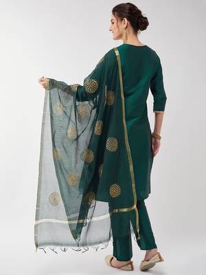 Pannkh women's festive solid lace yoke kurta with matching dupatta and pant set 3