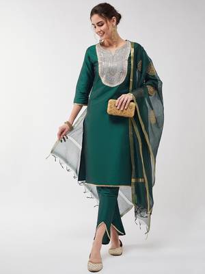 Pannkh women's festive solid lace yoke kurta with matching dupatta and pant set 5