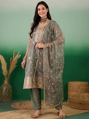 Beautifully embroidered greencolour organza fabric smart partywear ethnic suit 1