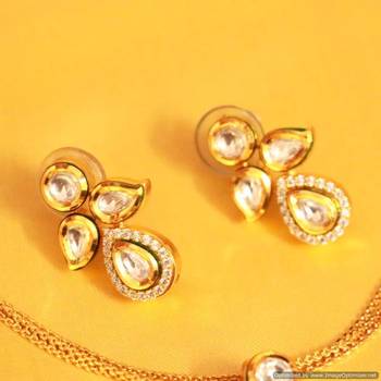 Paisley Kundan Meenakari Fine Pendant Set 2
