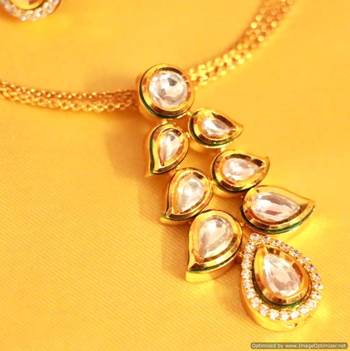 Paisley Kundan Meenakari Fine Pendant Set 3