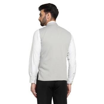Men grey textured nehru jacket 4