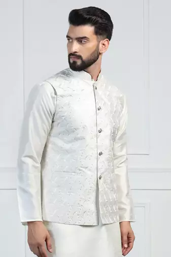 Men white embroidered jacket