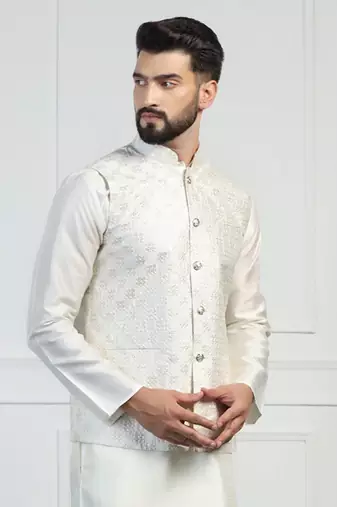 Men white embroidered jacket