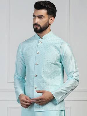 Men blue embroidered jacket 2