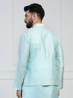 Men blue embroidered jacket 4