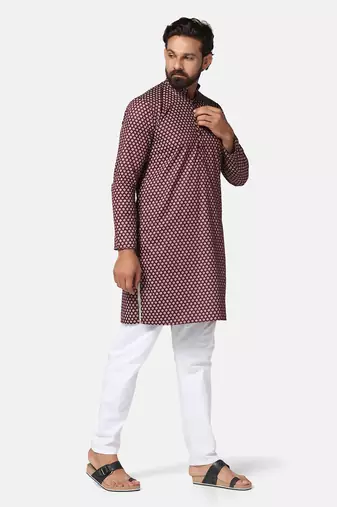Men maroon printed kurta pyjama set