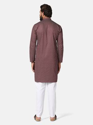 Men maroon printed kurta pyjama set 4