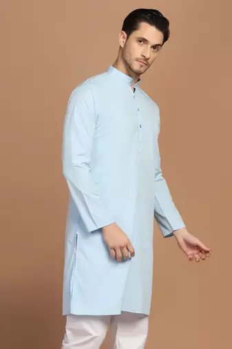 Men solid light blue kurta