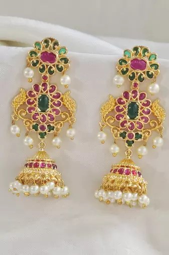 Gold toned kemp kempu jhumka earring
