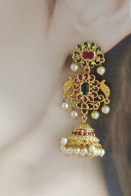 Gold toned kemp kempu jhumka earring 4
