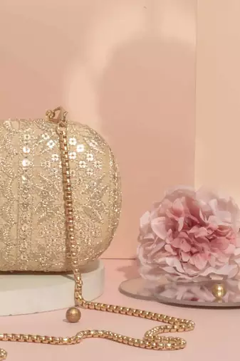 Mirai embroidered clutch - gold