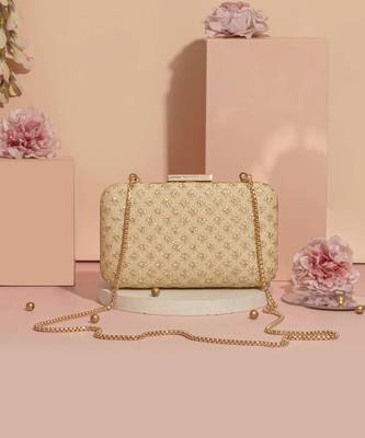 Inaya box clutch- gold 1