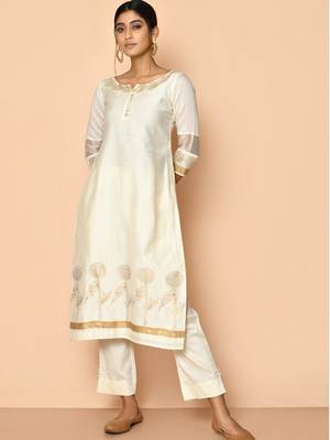 Ayoola flora ivory handloom maheshwari silk kurta set 1