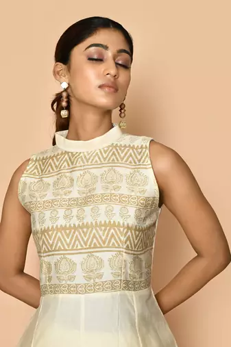 Ayoola halter neck handloom maheshwari silk kurta set