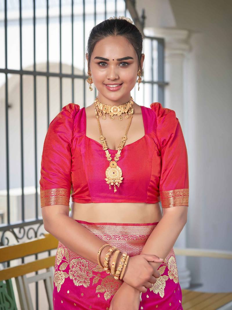 Banarasi Woven Pink Saree With Heavy Jacquard Work Saree With Blouse Piece