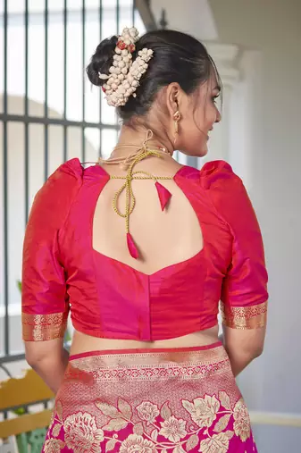 Banarasi Woven Pink Saree With Heavy Jacquard Work Saree With Blouse Piece