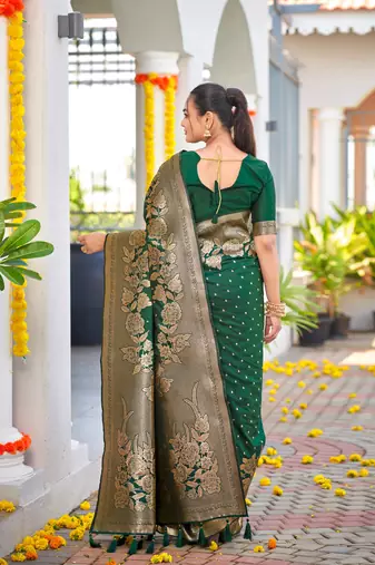 Banarasi Woven Dark Green Saree With Heavy Jacquard Work Saree With Blouse Piece