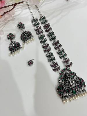 Goddess laxmi motif necklace set 2