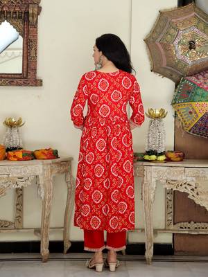 Ethnic motifs embroidered kurta  pant with dupatta set for luxurious party wear dress 2