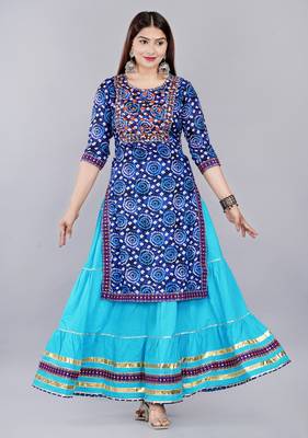 Blue embroidered pure cotton printed kurta skirt with dupatta set 3