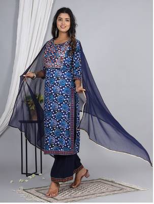 Embroidered straight rayon kurta palazzo with dupatta set 1