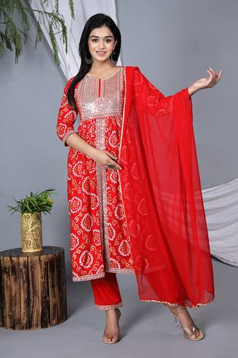 Women regular gotta patti kurta with trousers & with dupatta