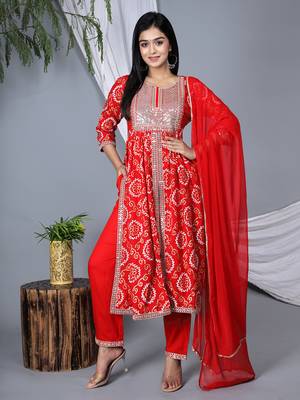Women regular gotta patti kurta with trousers & with dupatta 4