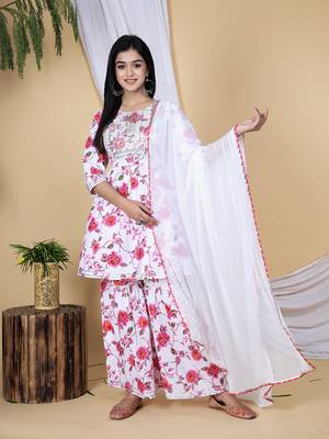 A-line embroidered short kurti sharara with dupatta set 4