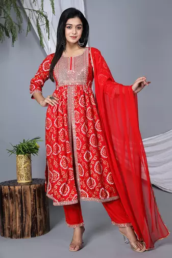 Women regular gotta patti kurta with trousers & with dupatta