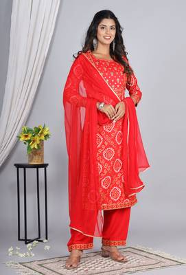 Embroidered straight rayon kurta palazzo with dupatta set 1
