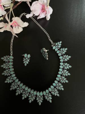 Mint Green Stone Necklace set 3