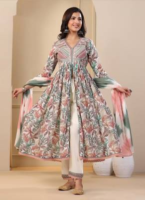 Fashion petals Women Flared Kurta Set with Dupatta 1