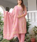 Floral Printed Straight kurti with hand work with printed pant and Dupatta..