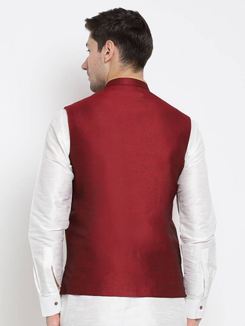 Vastramay men's maroon silk blend nehru jacket