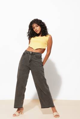 Urban sundari red cotton crop top pack of 1 2